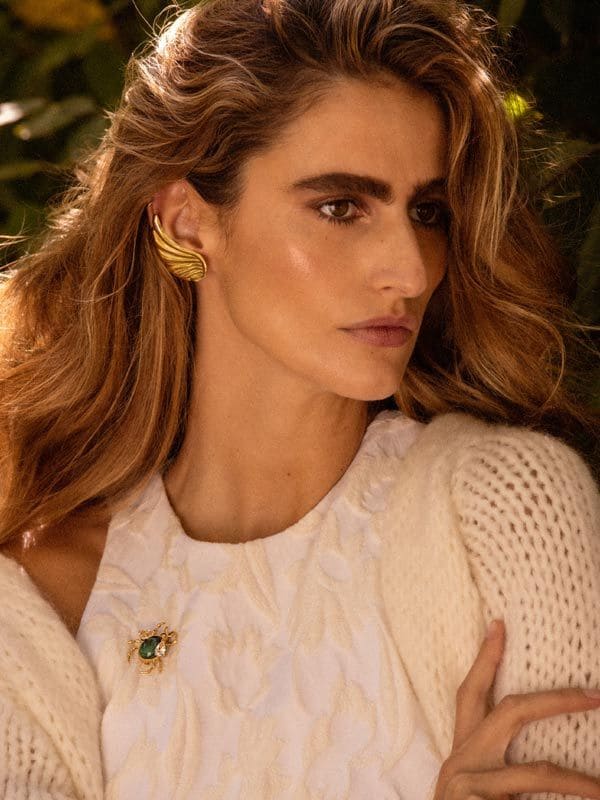 Alejandra Domínguez con joyas de Eme