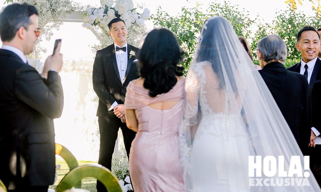 Victoria la Mala camina al altar