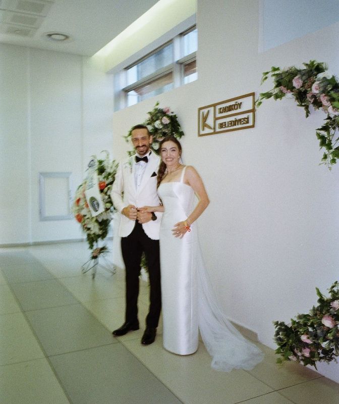 Merve Dizdar ('Inocentes') se ha casado con el empresario Cihan Ayger