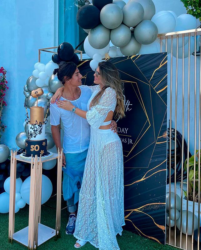 Julio y su novia