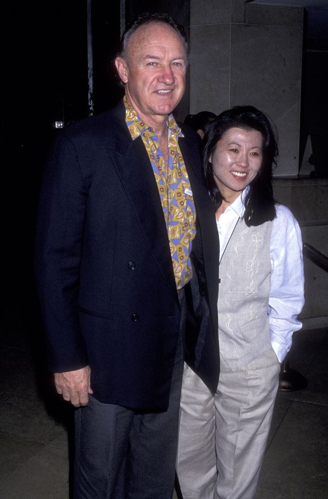 Gene Hackman y Betsy Arawaka