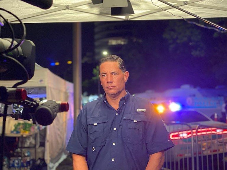 Fernando del Rincón, al borde del llanto, revela que vive un luto por