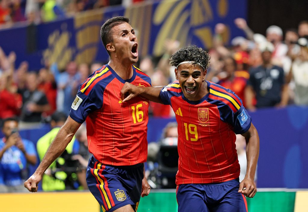 España ha goleado a Arabia Saudí por 4-0