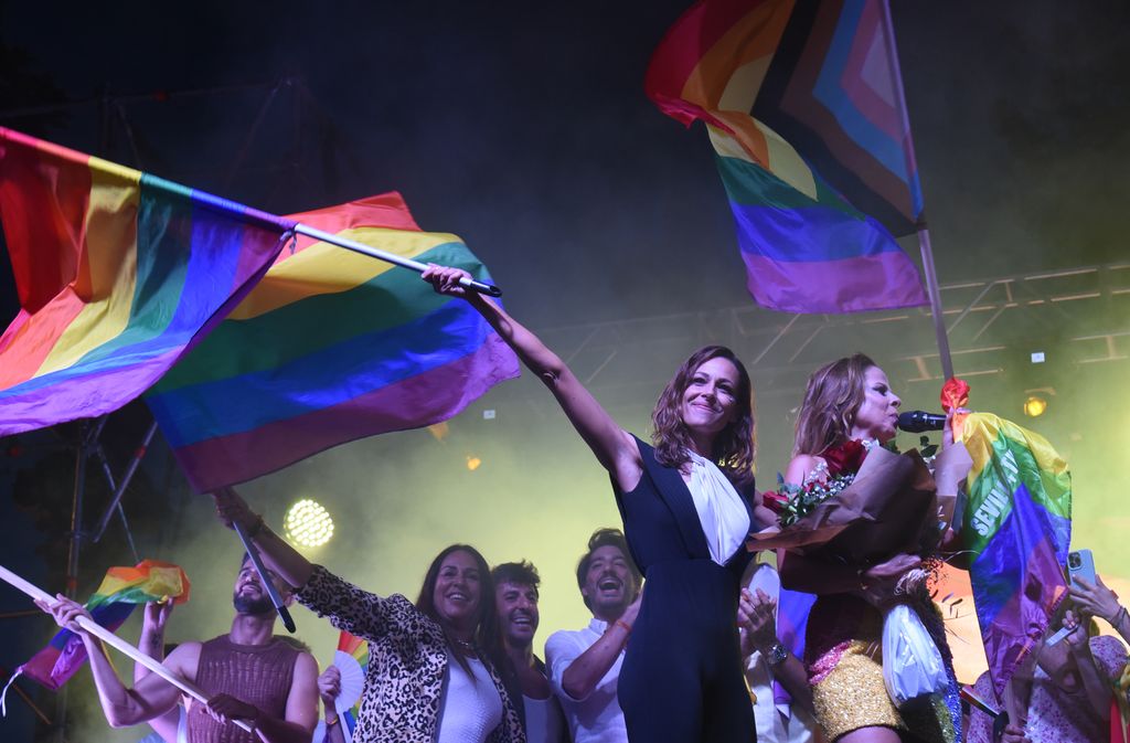 Eva González en el pregón del orgullo LGTBI en Sevilla, 27 de junio de 2024