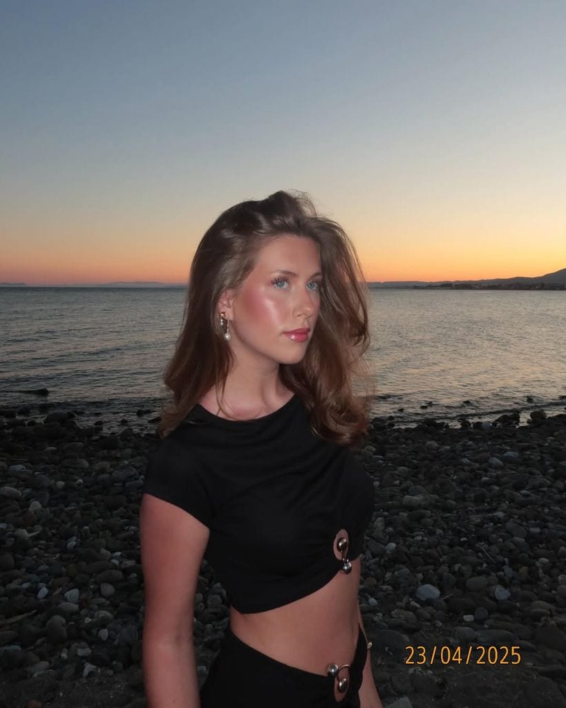 la princesa Leah Isadora Behn, hija de Marta Luisa de Noruega, sorprende de vacaciones en España