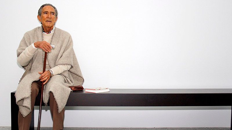 Desde muy pequeño, Antonio Gala mostró una precocidad extraordinaria: escribió un relato con cuatro años y terminó su primera obra de teatro siendo apenas un niño