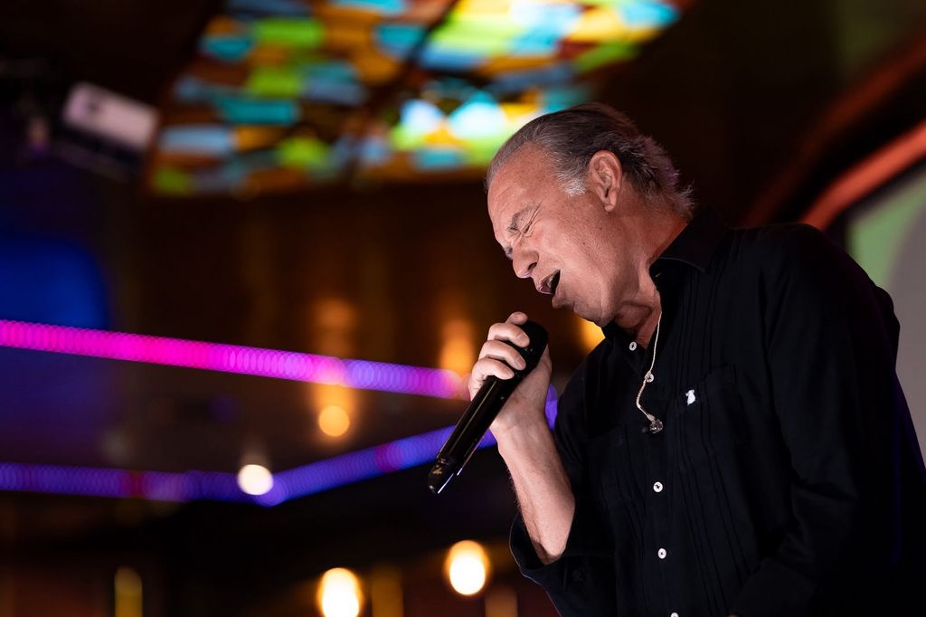 Bertín Osborne, en el Bingo Las Vegas, en su regreso a la música tras varios meses de parón