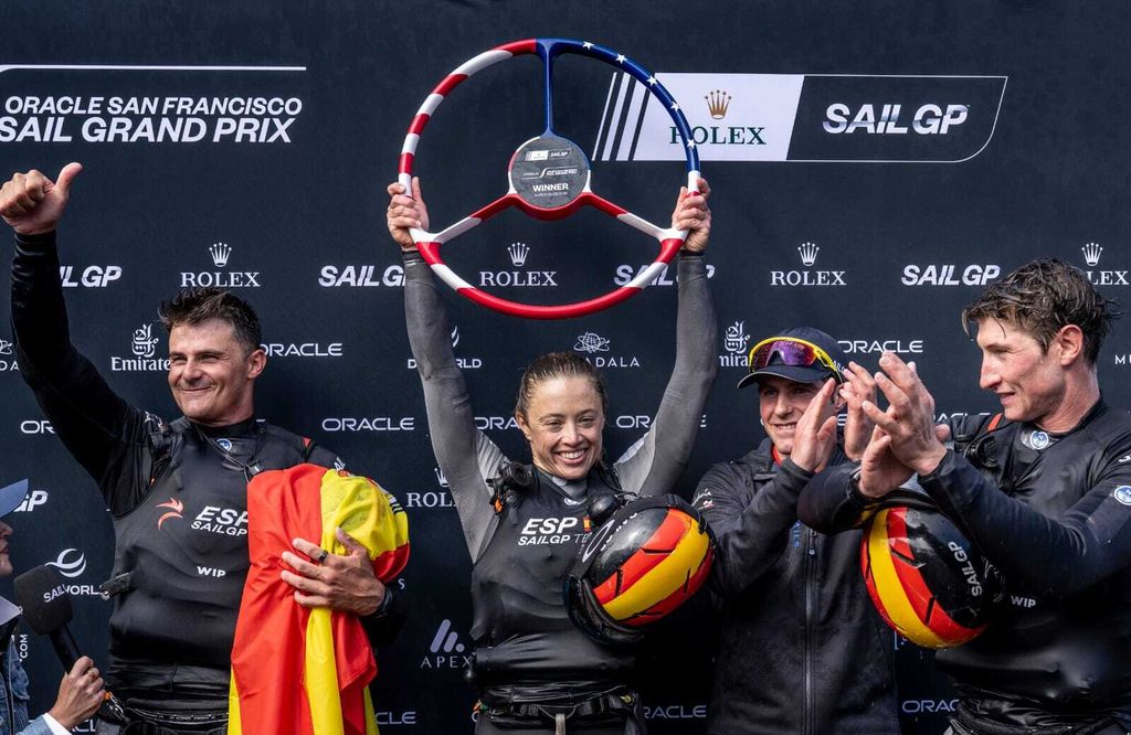 El equipo español de SailGP, liderado por Diego Botín y con Nicole van der Velden