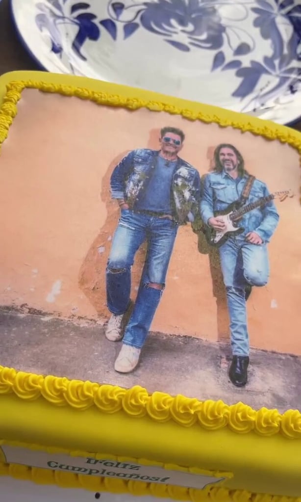 carlos vives y juanes celebran juntos su cumplea os