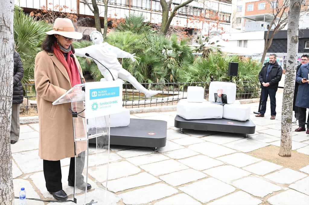 Claudia Stilianopoulos
