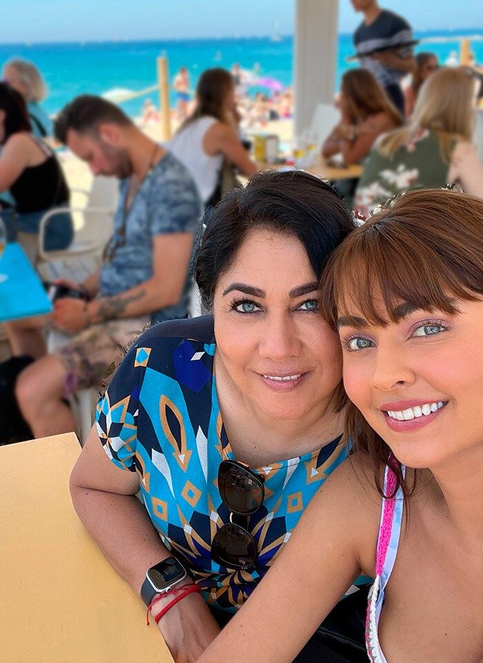 Claudia Martín y su mamá