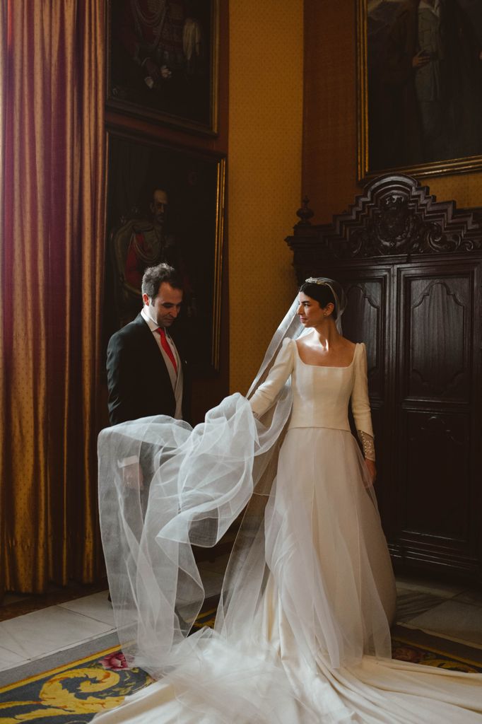 Look de novia de AHT Studio
