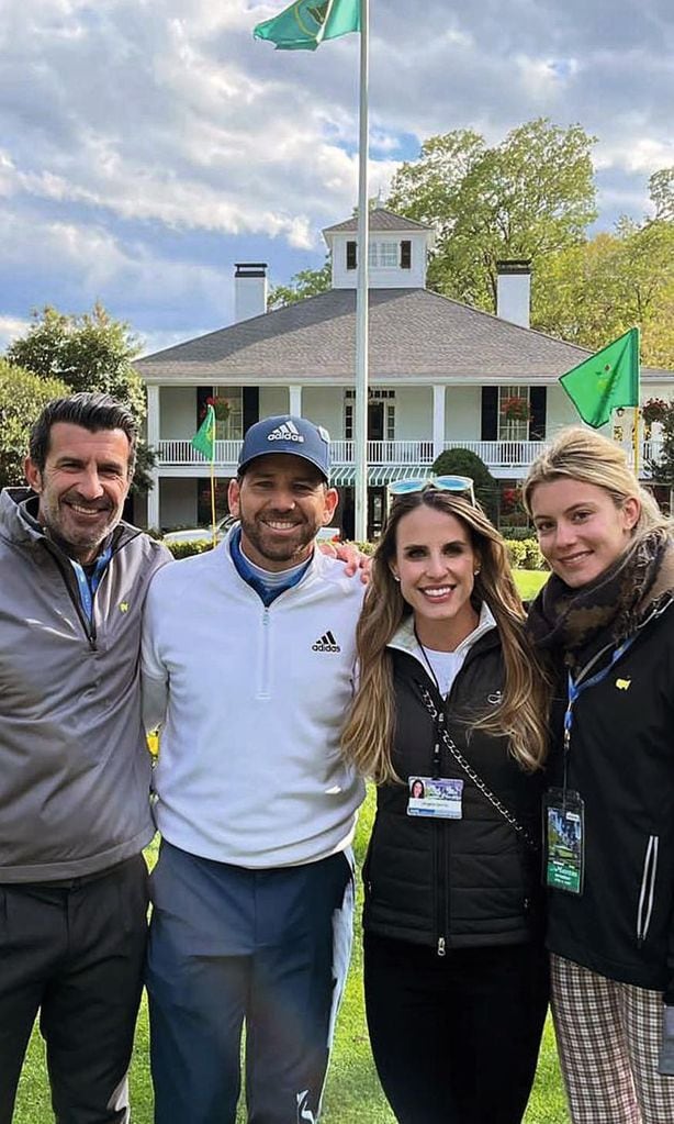 Luis Figo y su hija Martina HOLA 4056
