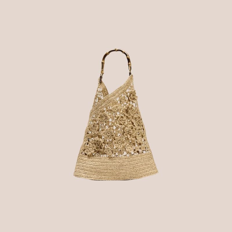 bolso de rafia con flores