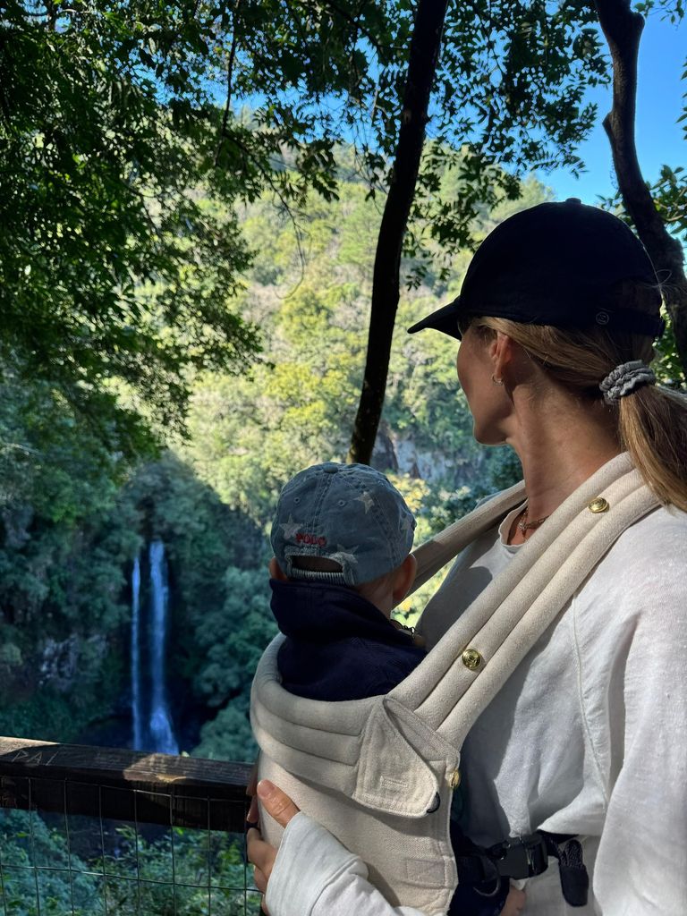 Gisele Bündchen compartió algunas fotos junto a su bebé al celebrar su cumpleaños 45.