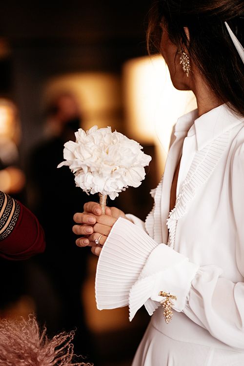 Ramo de flores blancas para novias