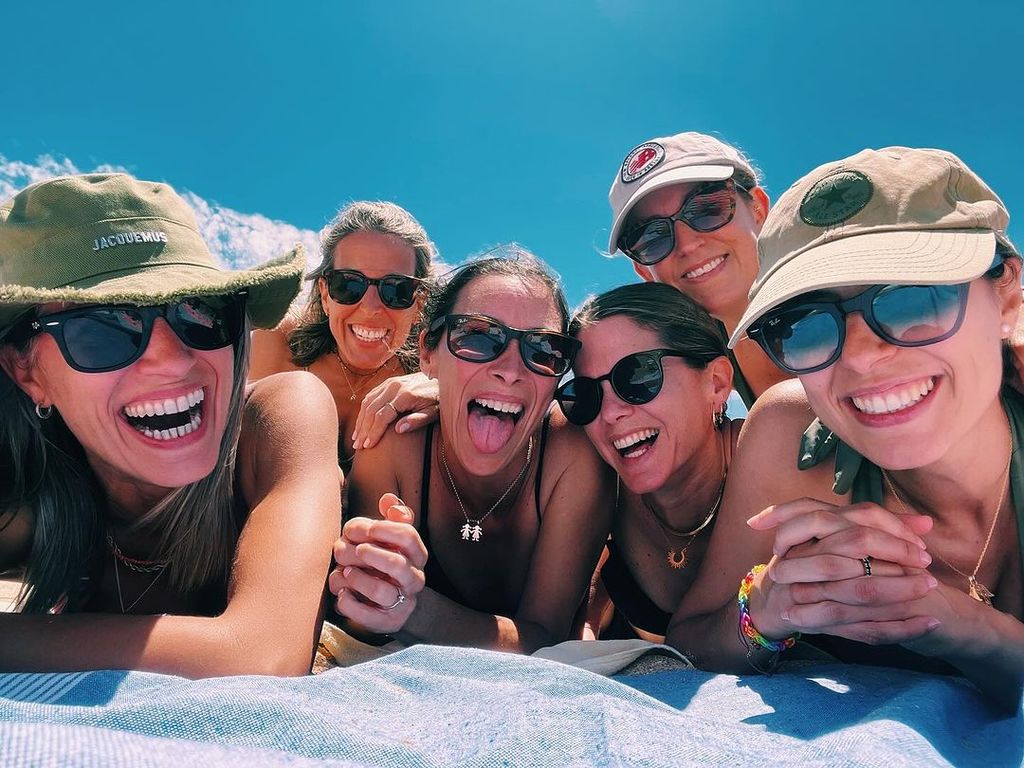 Laura Sánchez, de vacaciones con sus amigas tras su separación de David Ascanio y su nuevo romance con el torero Manuel Escribano. Julio de 2024
