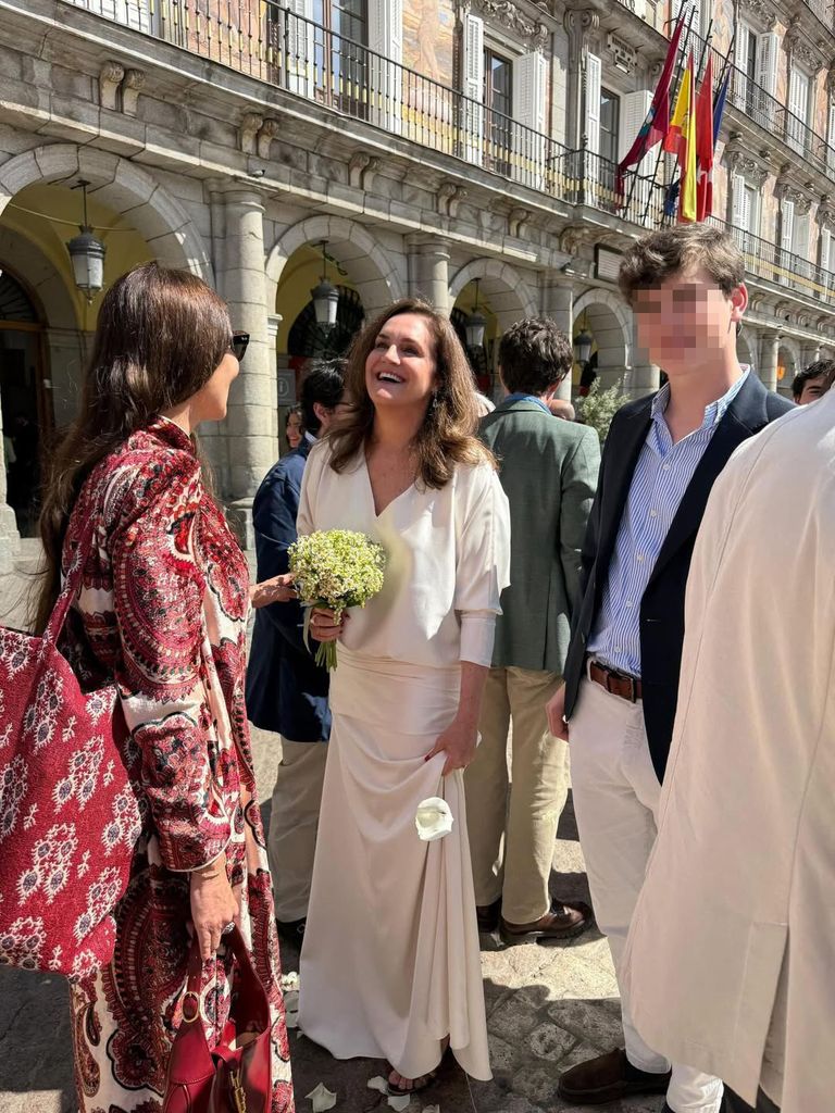 Eugenia Fraile junto a Pedro, hijo mayor de Caritina Goyanes