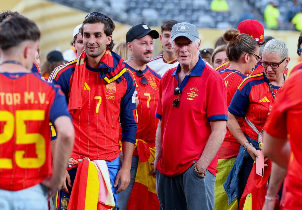 Richard Gere con Ferran Torres, el autor del gol en la final del Mundial