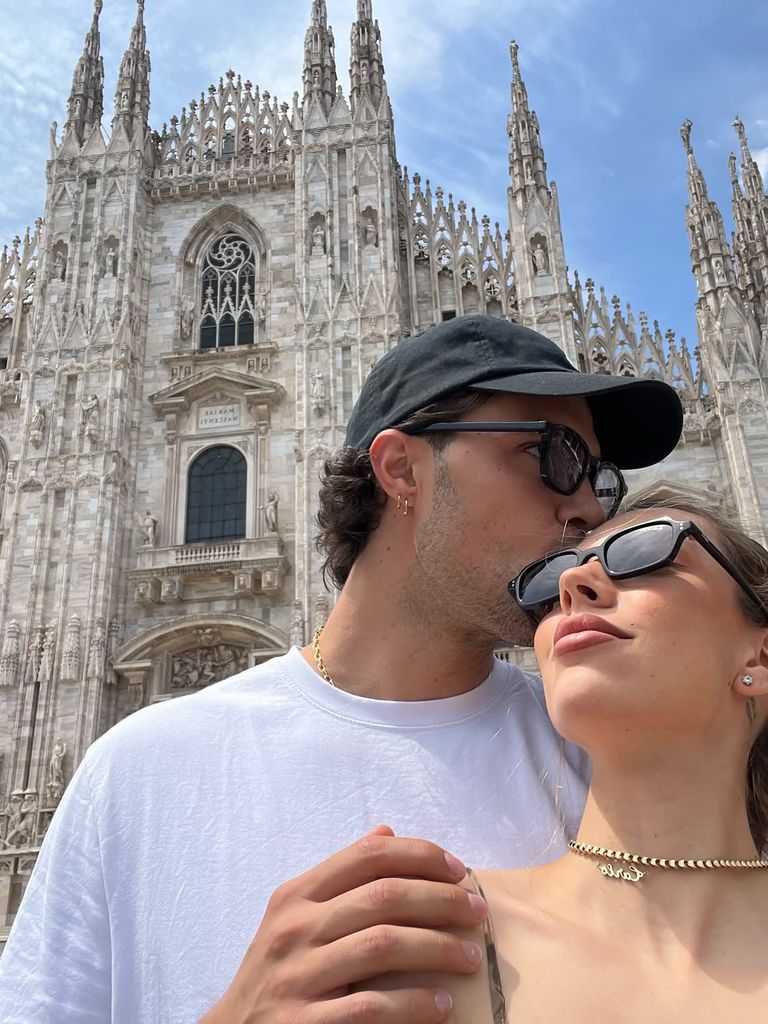 La pareja pasó primero por Milán