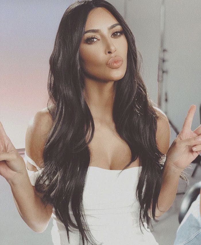 kim-kardashian-facial-nocturno