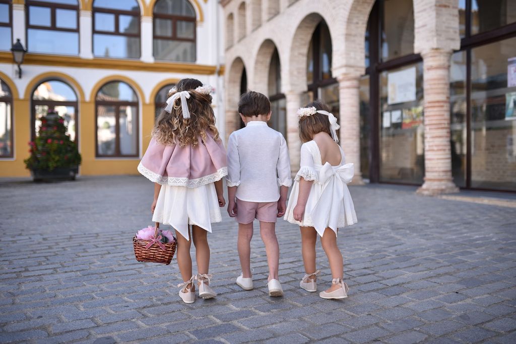 Niños de arras modernos para bodas de verano rosa