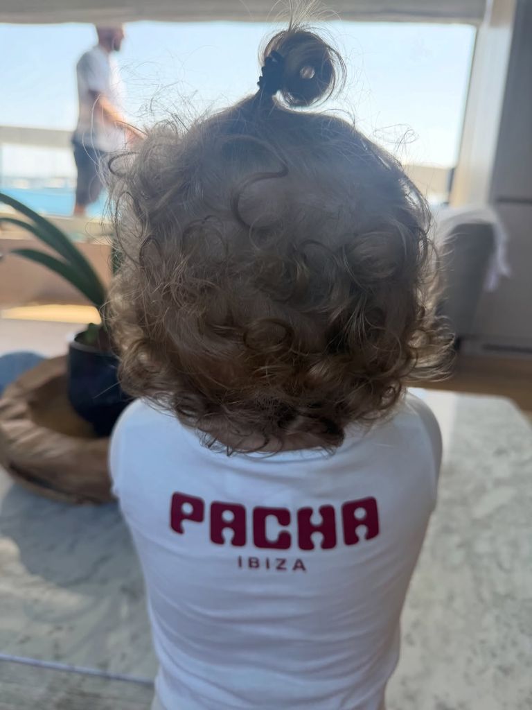 El bebé de lo más tierno durante las vacaciones