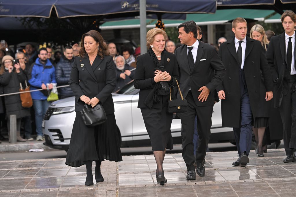 La Familia Real griega llega a la Catedral Metropolitana de Atenas 