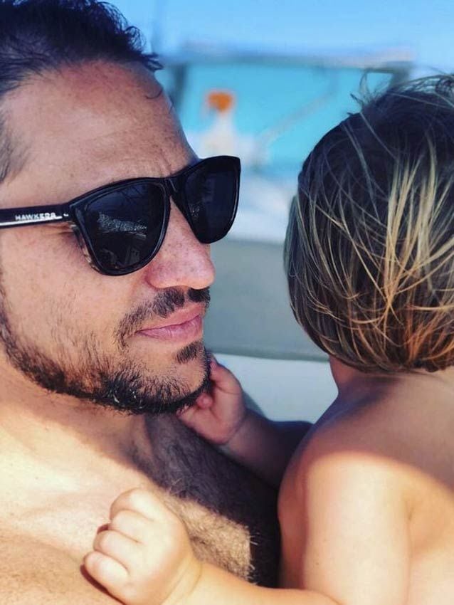 Manuel Martos en su faceta de padre