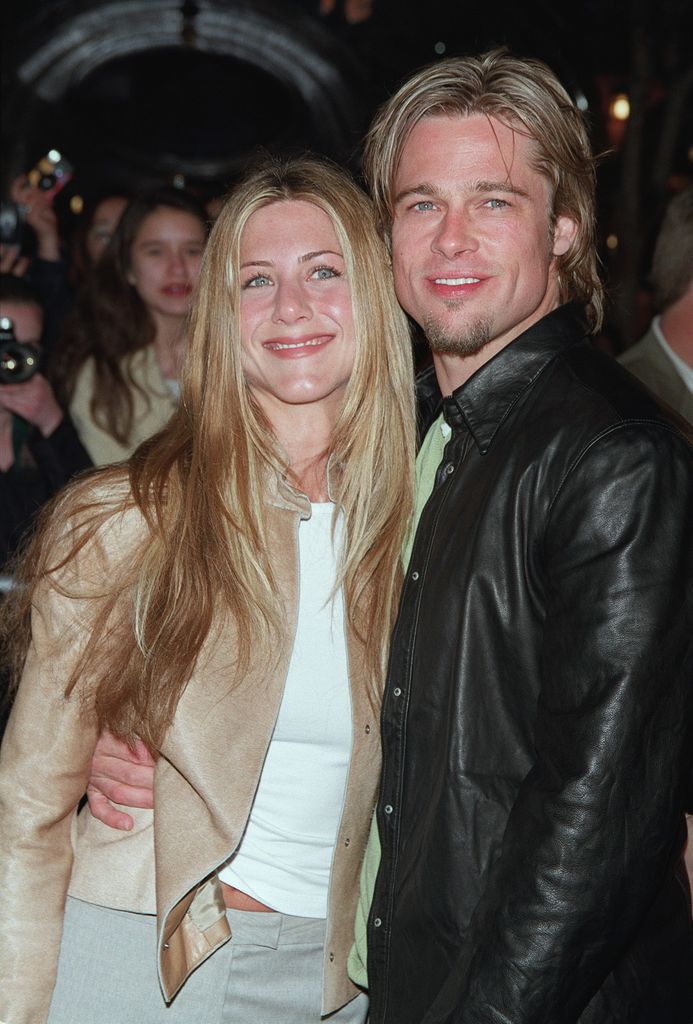 Jennifer Aniston y Brad Pitt en el estreno de Erin Bronckovich (marzo de 2000).