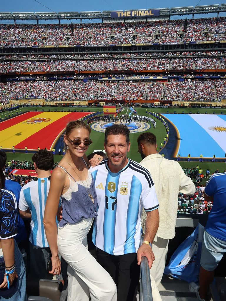 Carla Pereyra y Simeone en la final del Mundial 2026