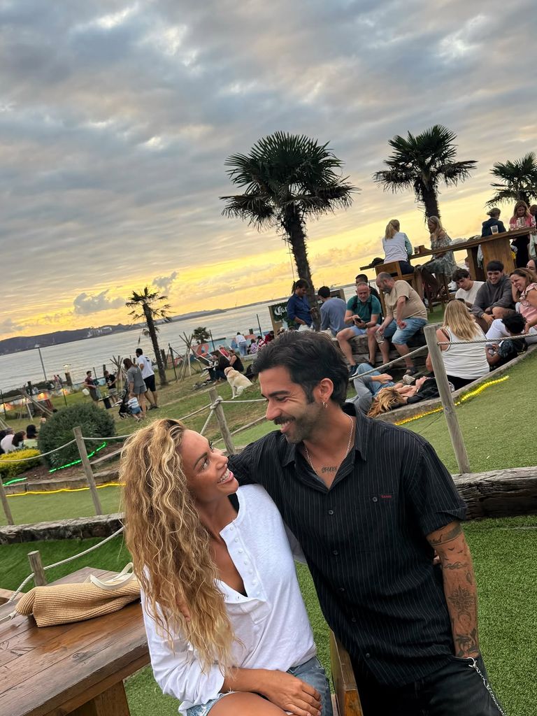 Lara Álvarez, de vacaciones con su hermano Bosco