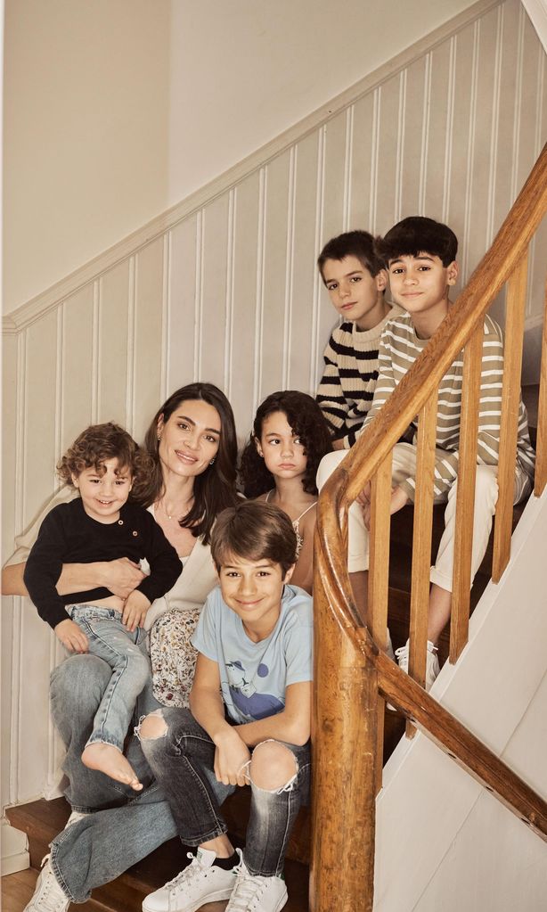 María Cudeiro HOLA NIÑOS