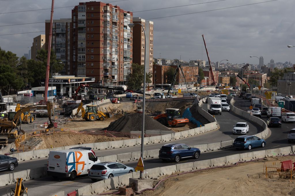 Según los datos municipales, por la A-5 circulaban alrededor de 80.000 vehículos al día antes del inicio de las obras