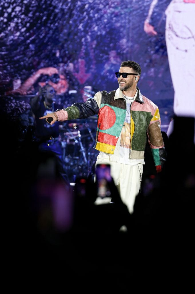 Justin Timberlake actuando en París el 20 de julio de 2025