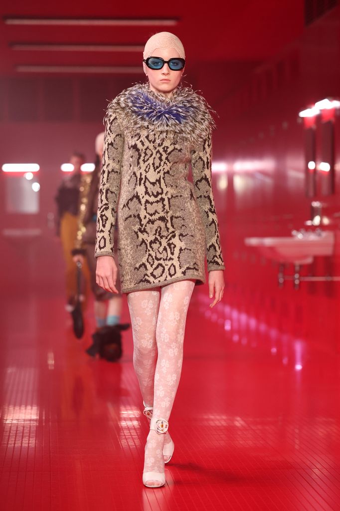 Kai se une al maratón de looks de su madre, Naomi Watts, tras debutar como modelo