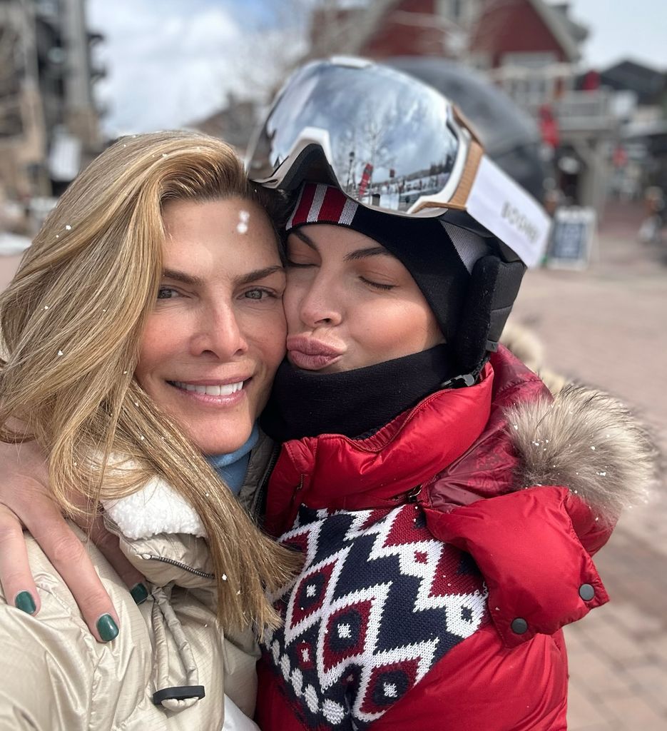 Montserrat y su esposa se conocieron en 2015 y en 2019 se casaron.