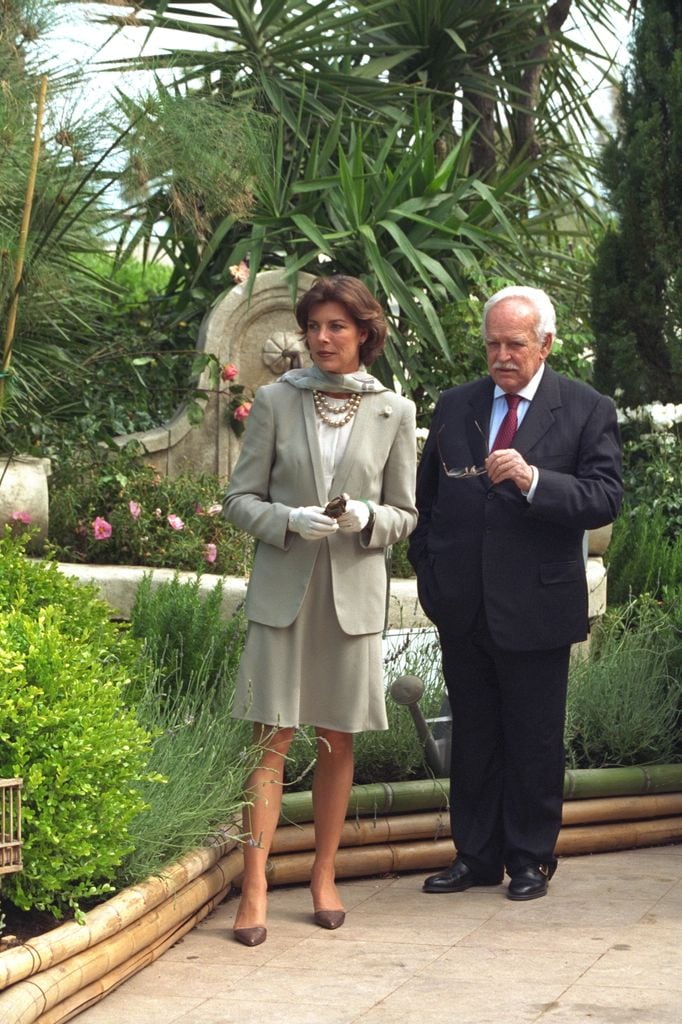 El truco de las 'royals' de Mónaco para elevar sus looks con un pañuelo