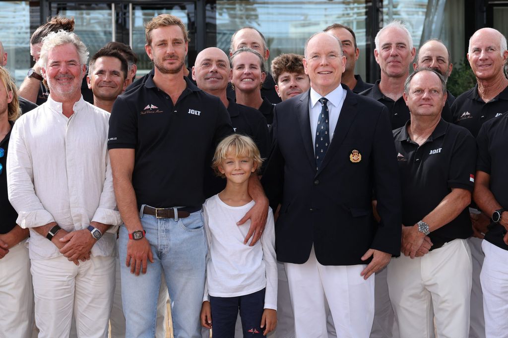 Pierre Casiraghi con su hijo Stefano y el príncipe Alberto de Mónaco 