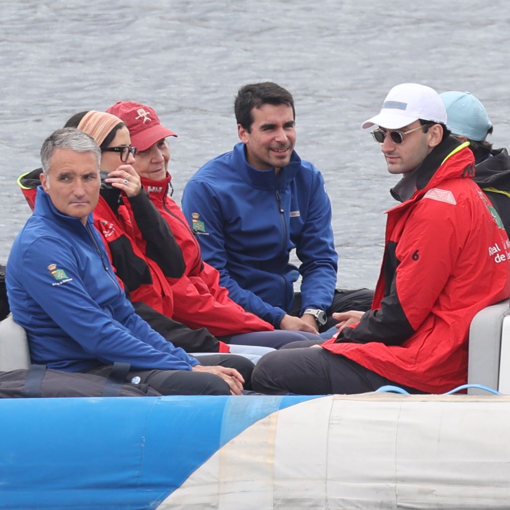 Victoria Federica y su novio acuden a las regatas de Sanxenxo junto a la infanta Elena y el Rey Juan Carlos