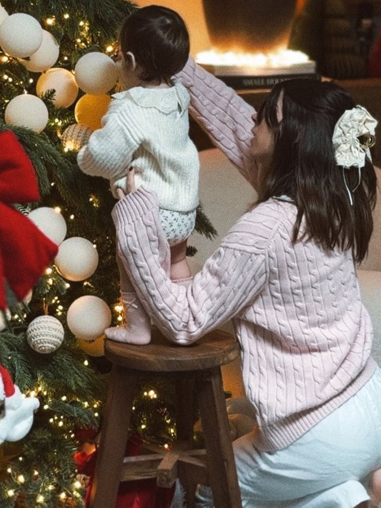 La influencer, junto a su primera hija, Julieta