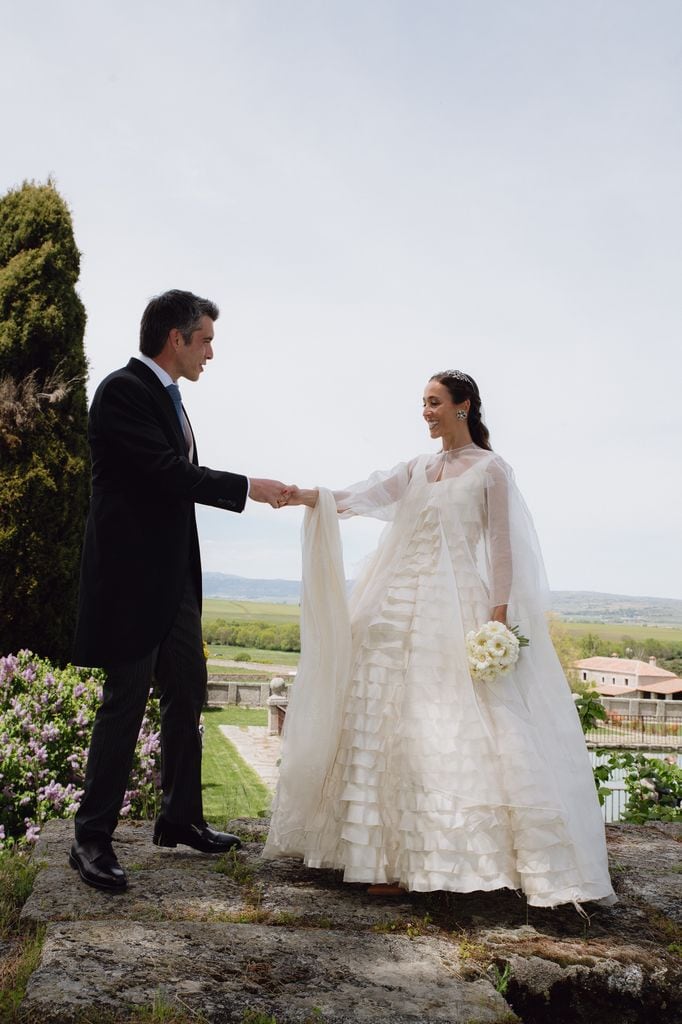 Vestido de novia con volantes y cancán de Ynés Suelves