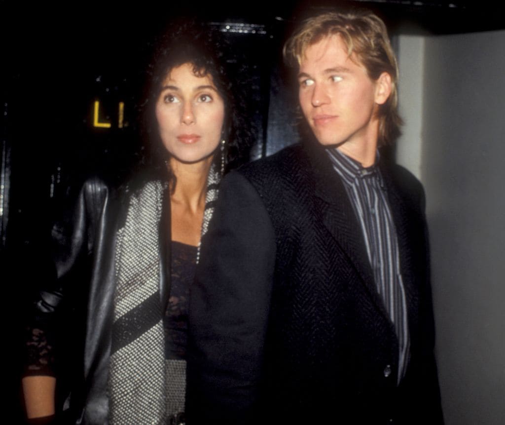 Cher y Val Kilmer se conocieron a inicios de los años 80 y tuvieron un apasionado romance.