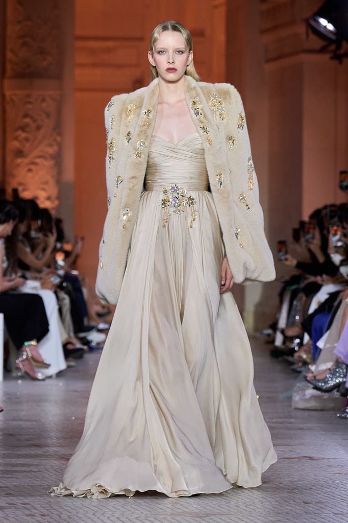 Desfile Zuhair Murad Otoño/Invierno 2025-2026