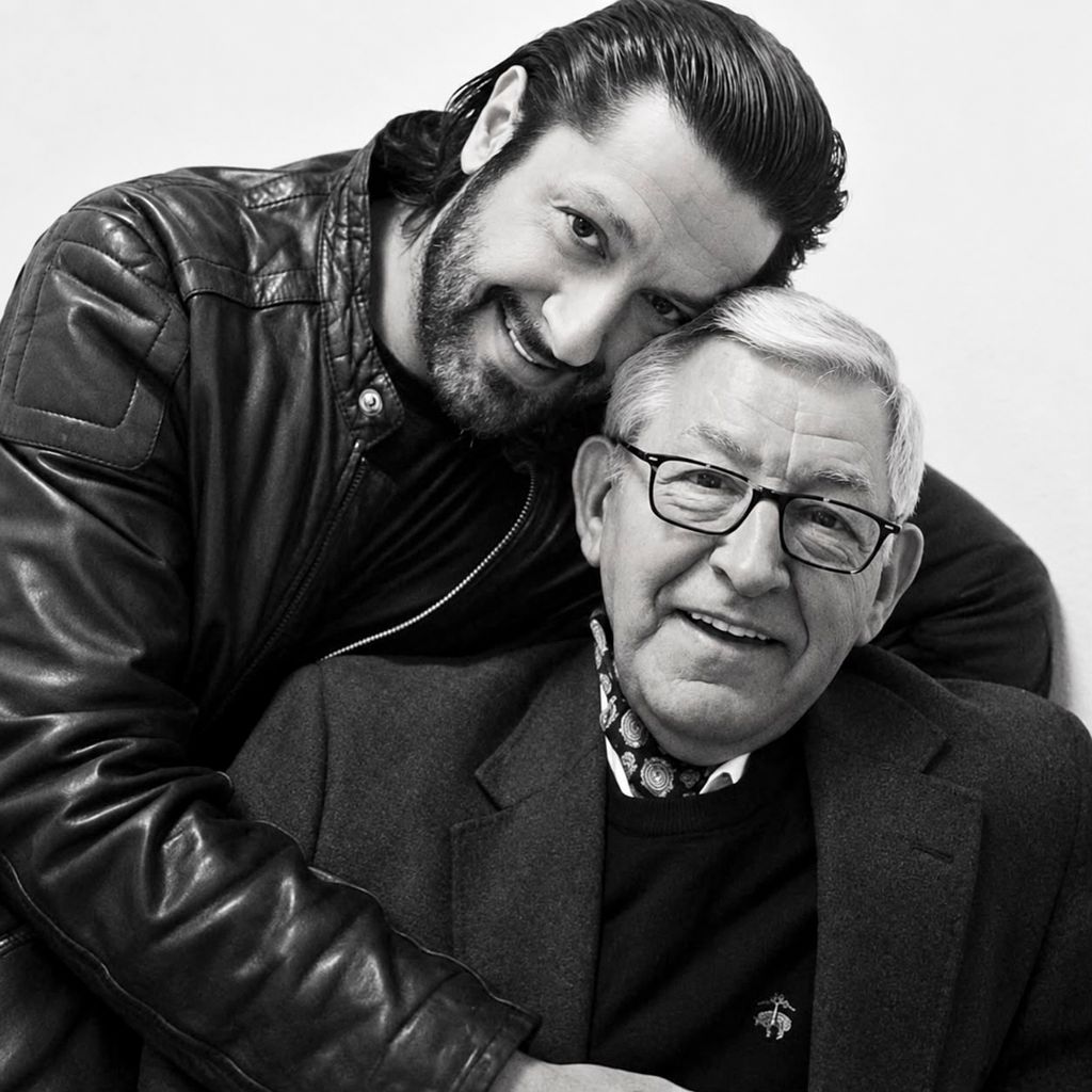 El bailaor, con su padre en una imagen de archivo