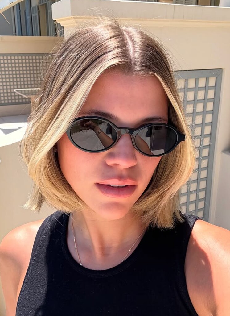 Sofia presumió su nuevo corte en redes sociales.