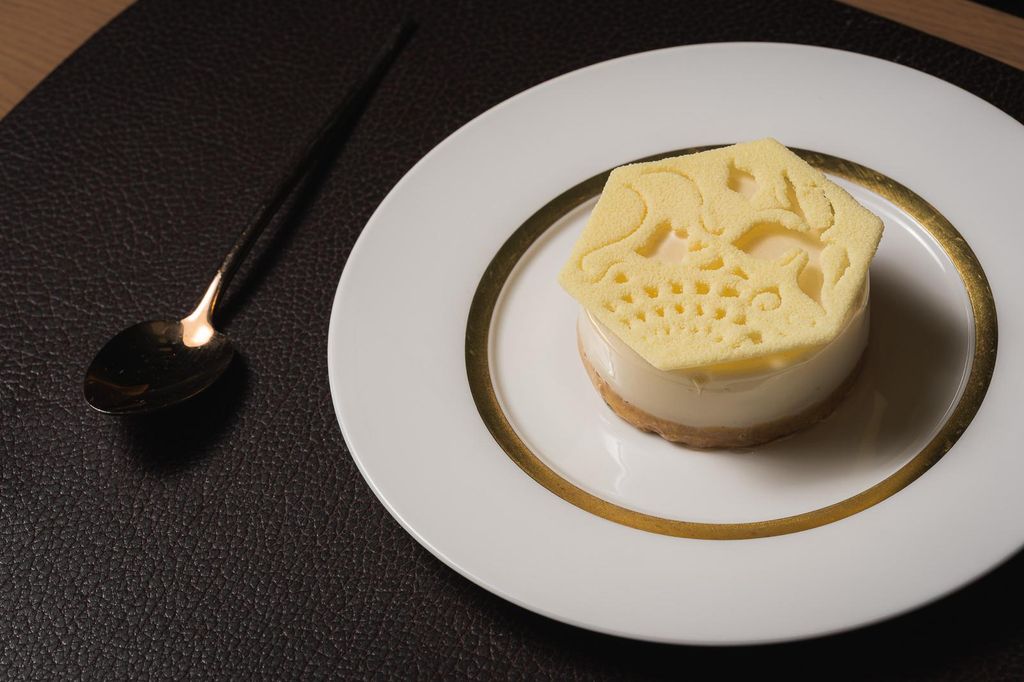 Mandarin Oriental, Barcelona homenajea a Gaudí con postres inspirados en las baldosas modernistas
