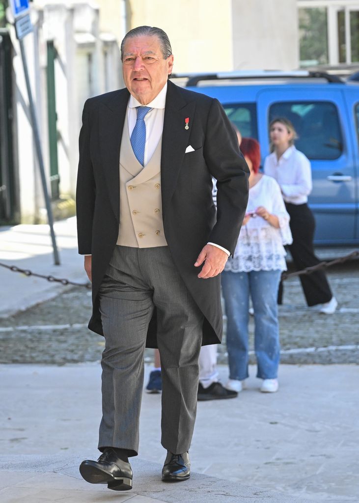 Vicente Boluda a su llegada a la iglesia para la boda de su hijo, Nacho, a 28 de junio de 2025, en Santander (España)

