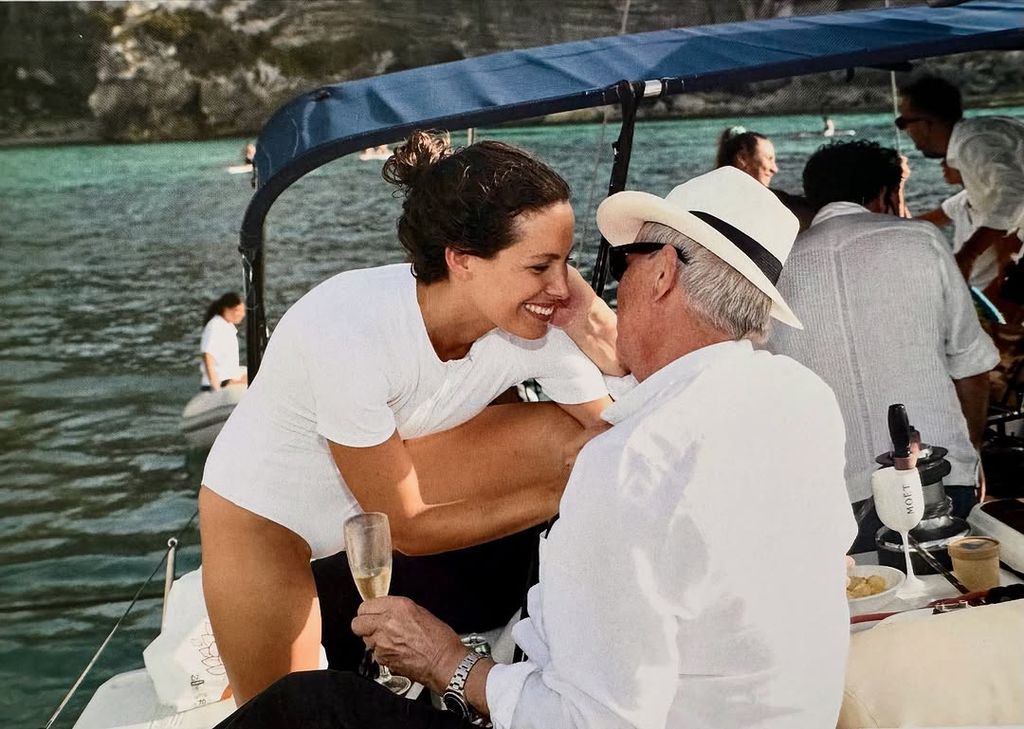 Laura Madrueño con su padre