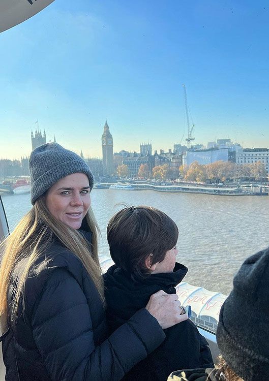 Amelia Bono con su hijo 